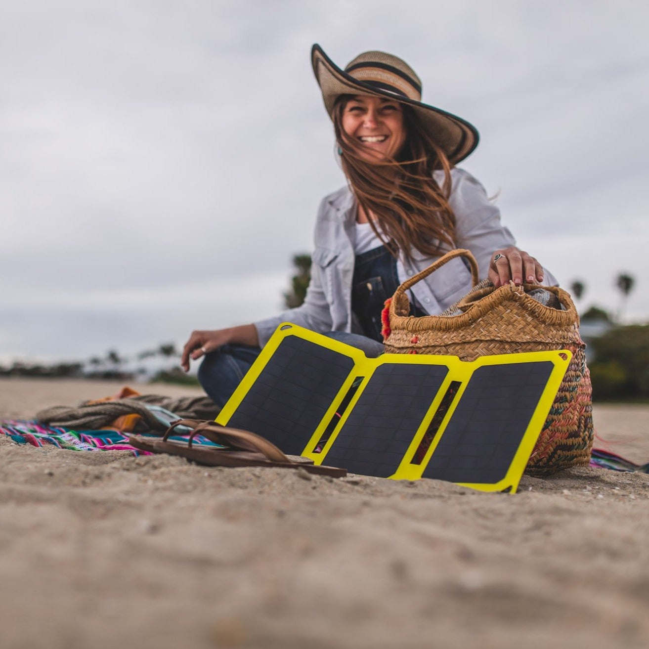 SunJack Foldable Portable Solar Panel Charger with 10 hour power bank battery